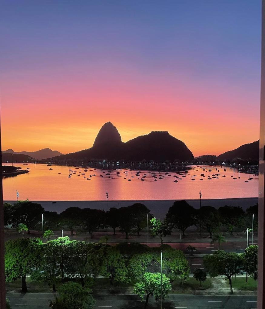 Apartamento A Beira-Mar Com Vista Para O Pao De Acucar Apartment Rio de Janeiro Exterior photo